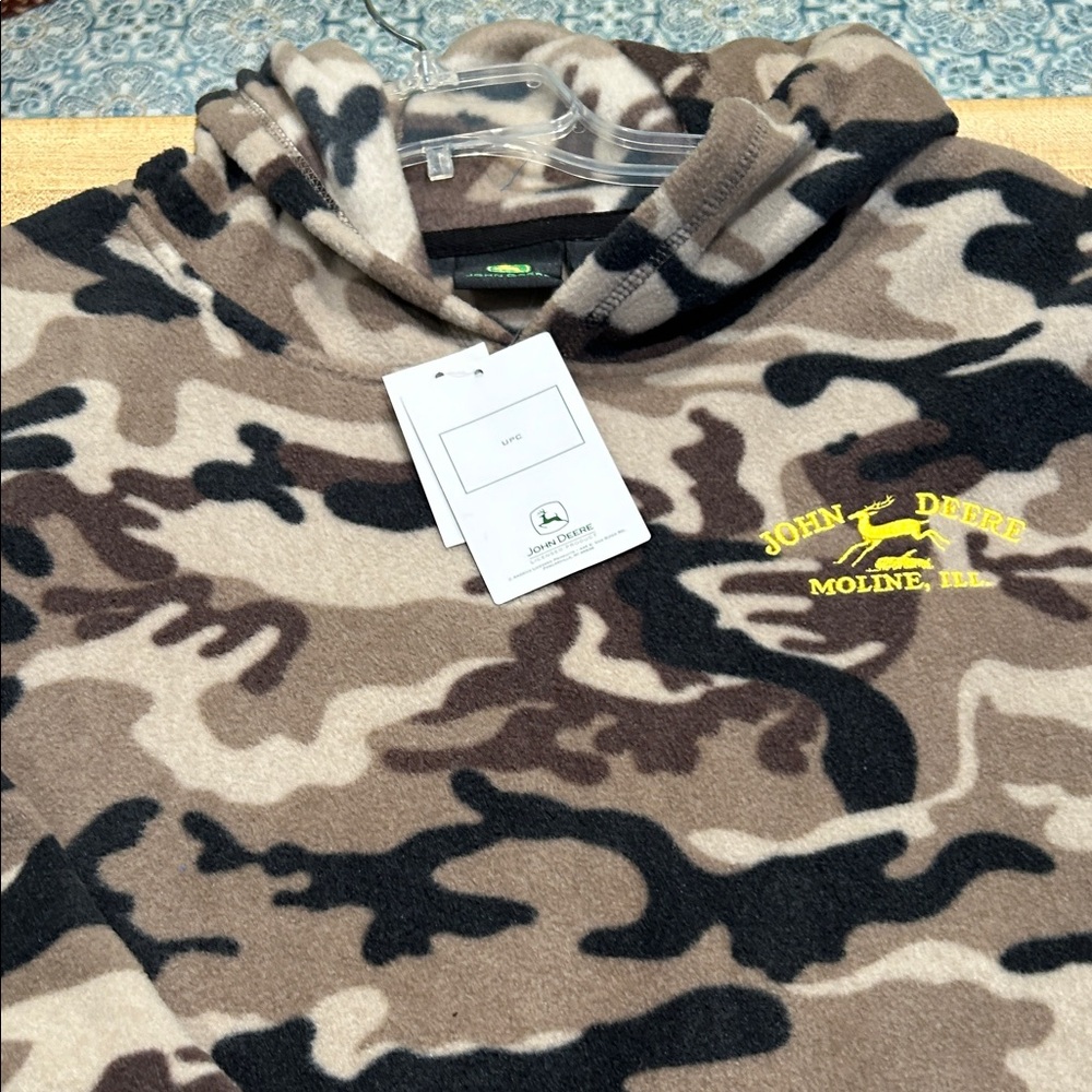 John Deere Men’s Brown & Black Camo Crewneck Sweatshirt